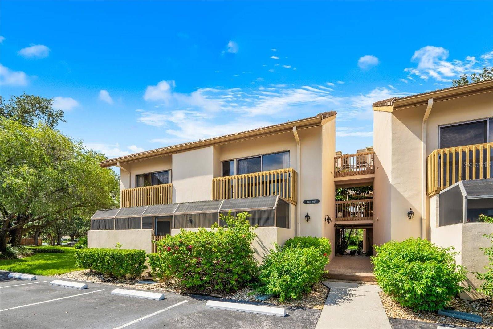 3085 WILLOW GREEN DR #26, Sarasota, FL 34235