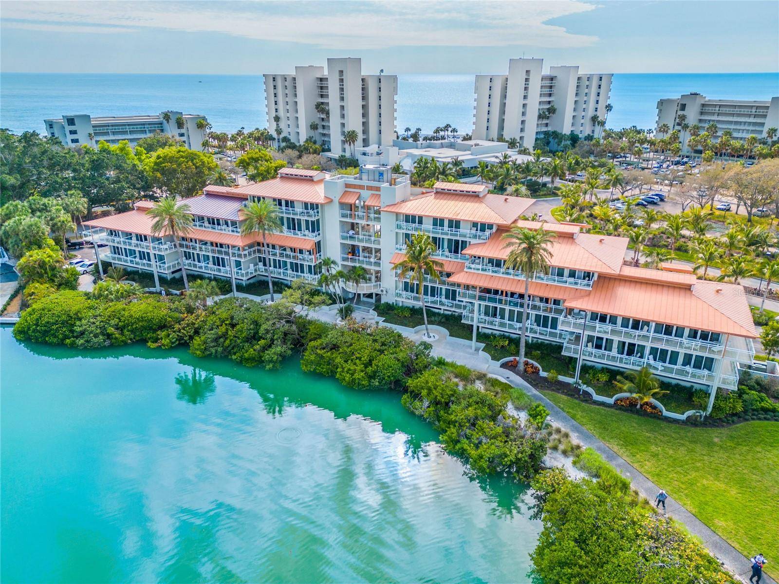 225 SANDS POINT RD #6103, Longboat Key, FL 34228