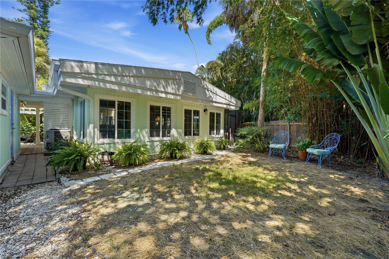 3424 OLD OAK DR, Sarasota, FL 34239