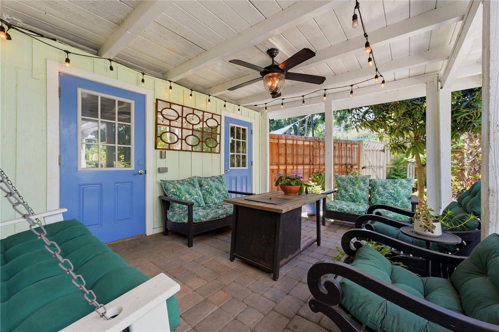 3424 OLD OAK DR, Sarasota, FL 34239