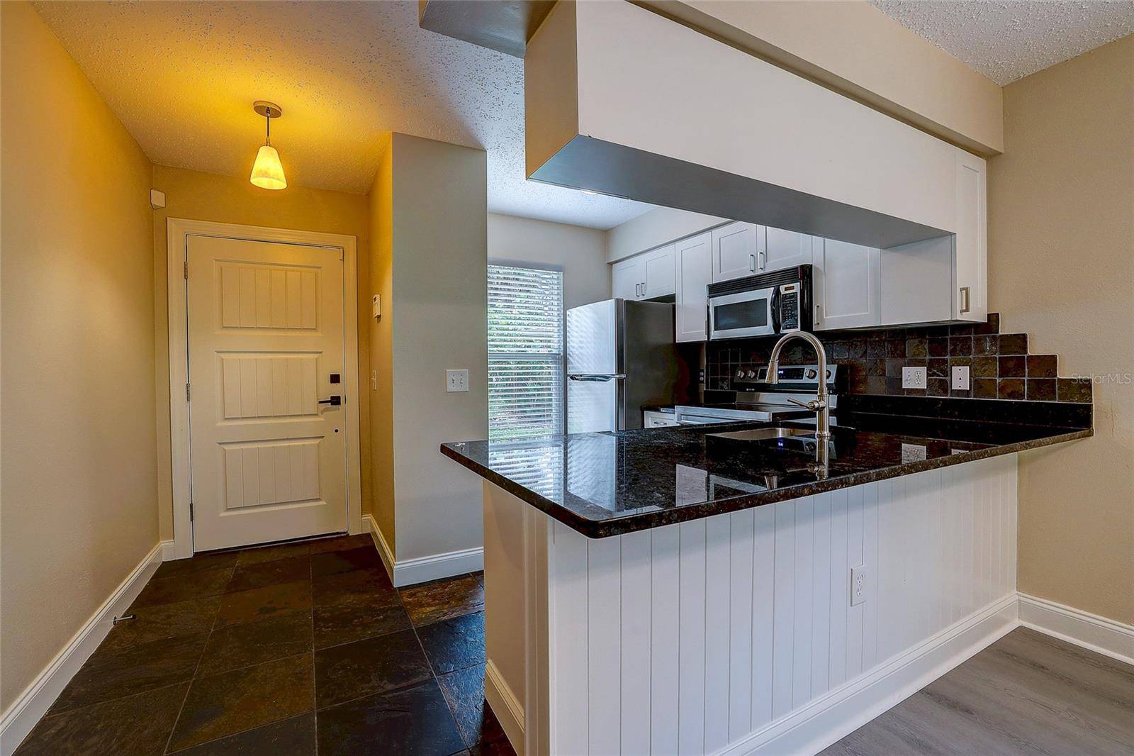 4625 SUMMERWIND DR #13, Sarasota, FL 34234