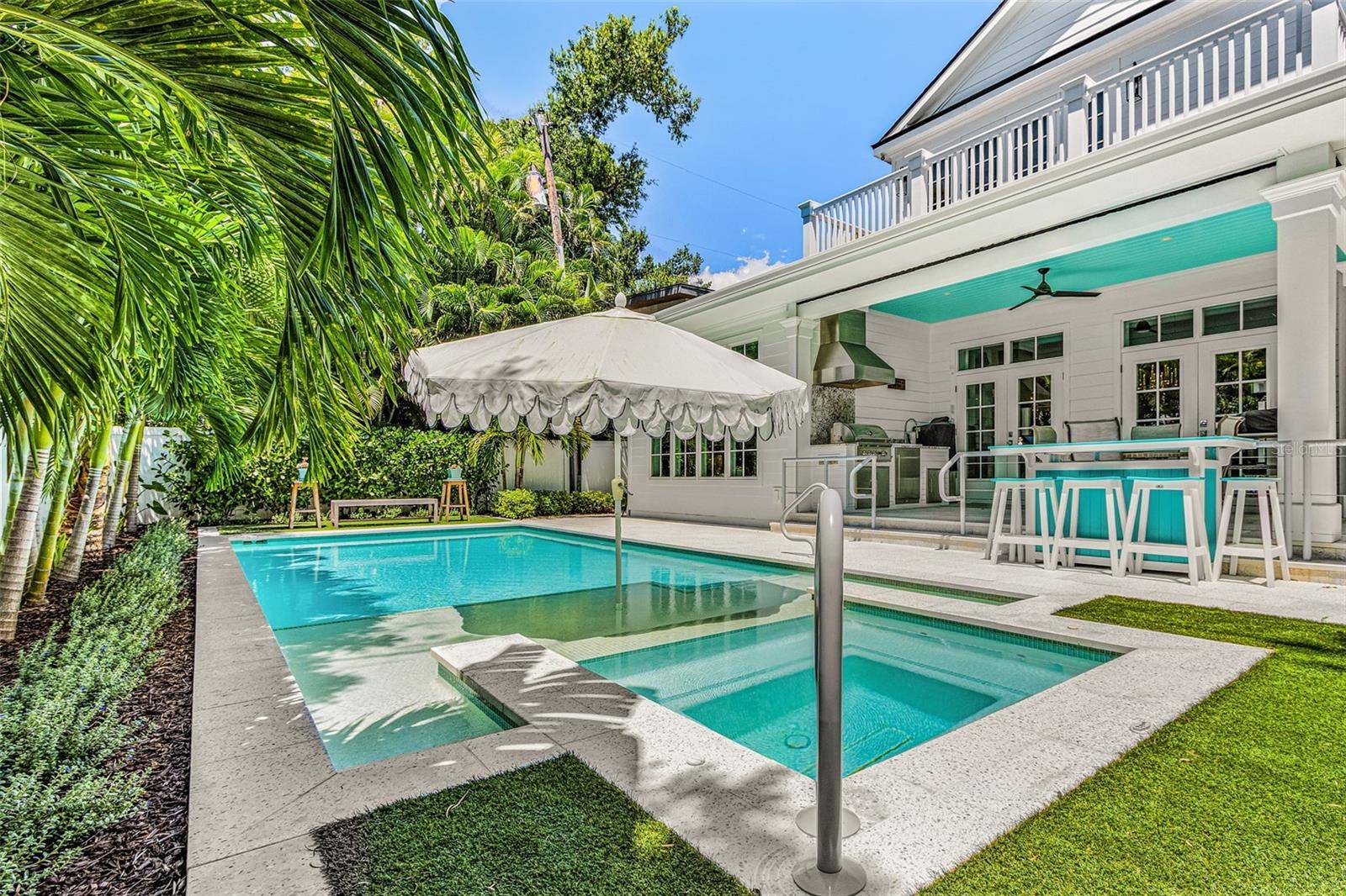 1426 S OSPREY AVE, Sarasota, FL 34239