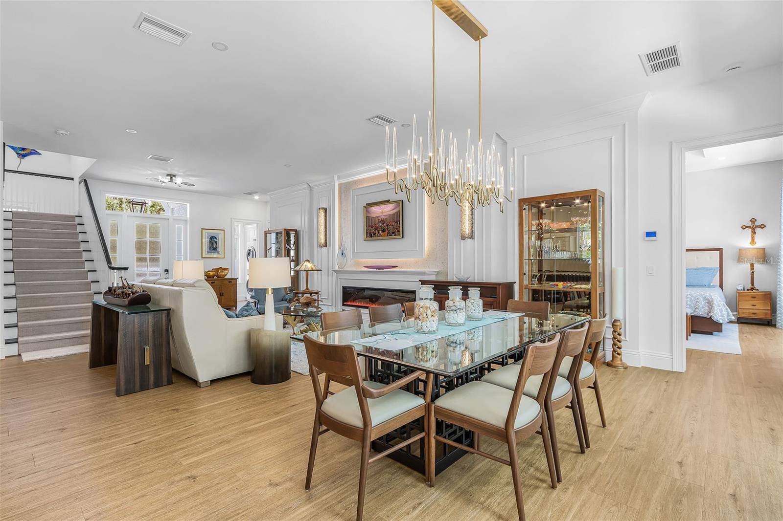 1426 S OSPREY AVE, Sarasota, FL 34239