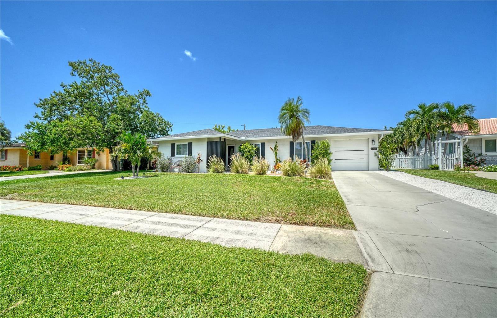 Address not disclosed, Sarasota, FL 34231