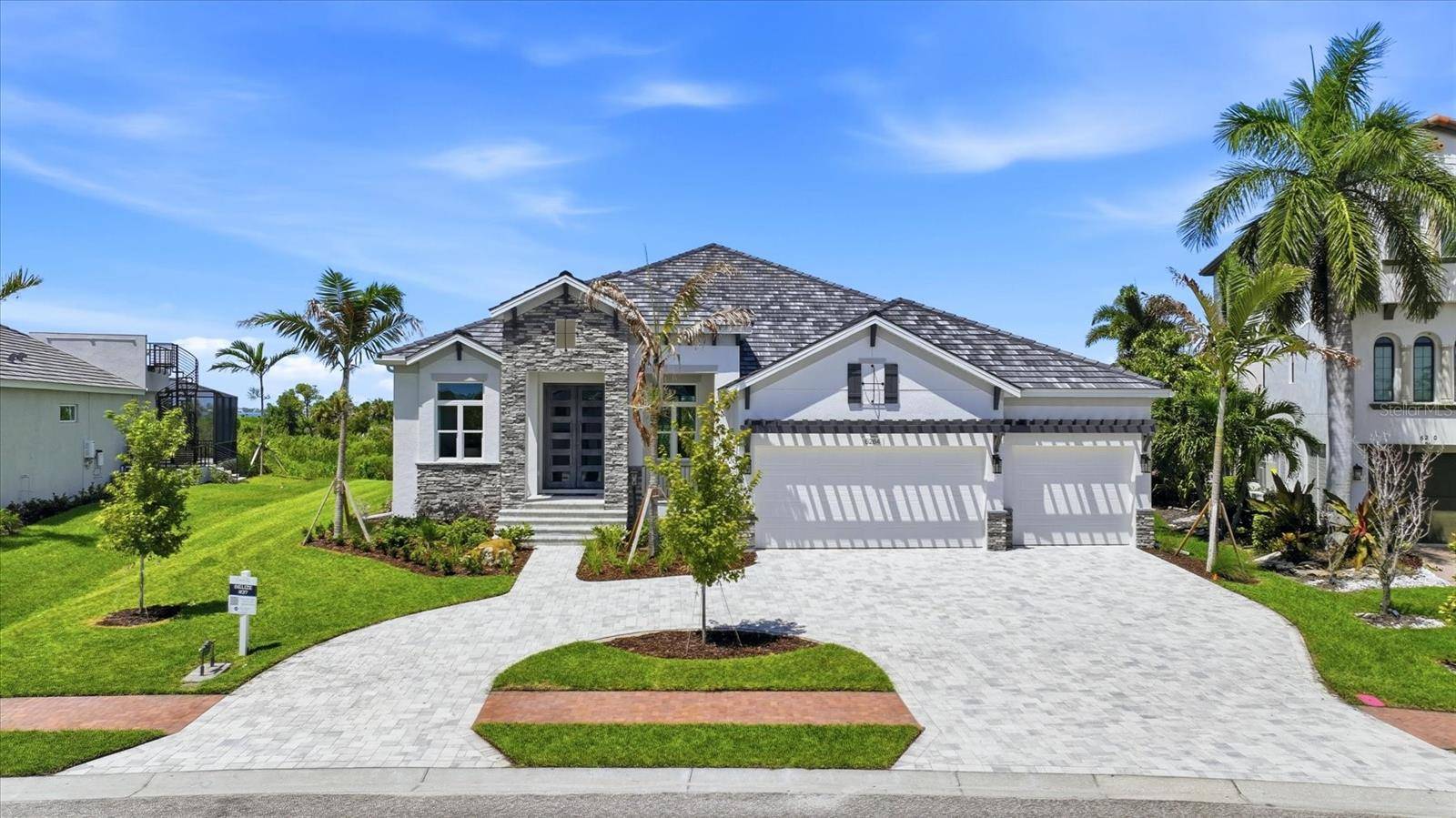 6264 CHAMPIONS ROW ST, Bradenton, FL 34210