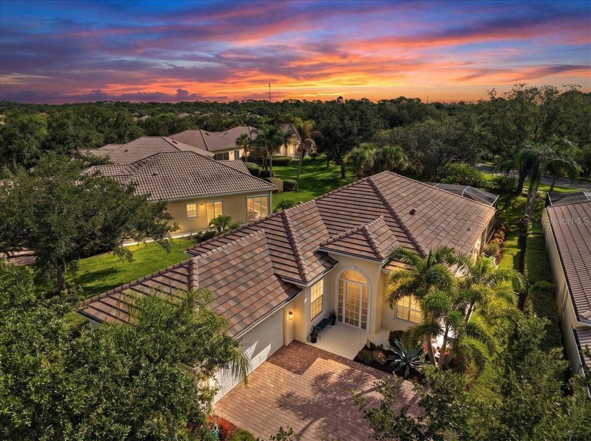 5735 FERRARA DR, Sarasota, FL 34238