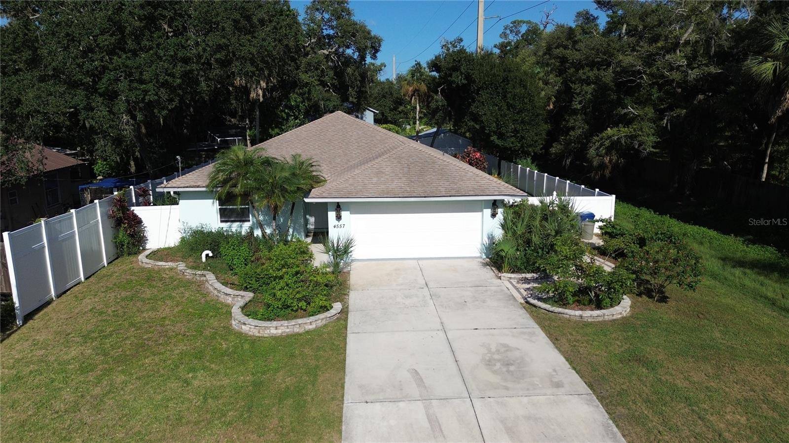 4557 WORCESTER RD, Sarasota, FL 34231