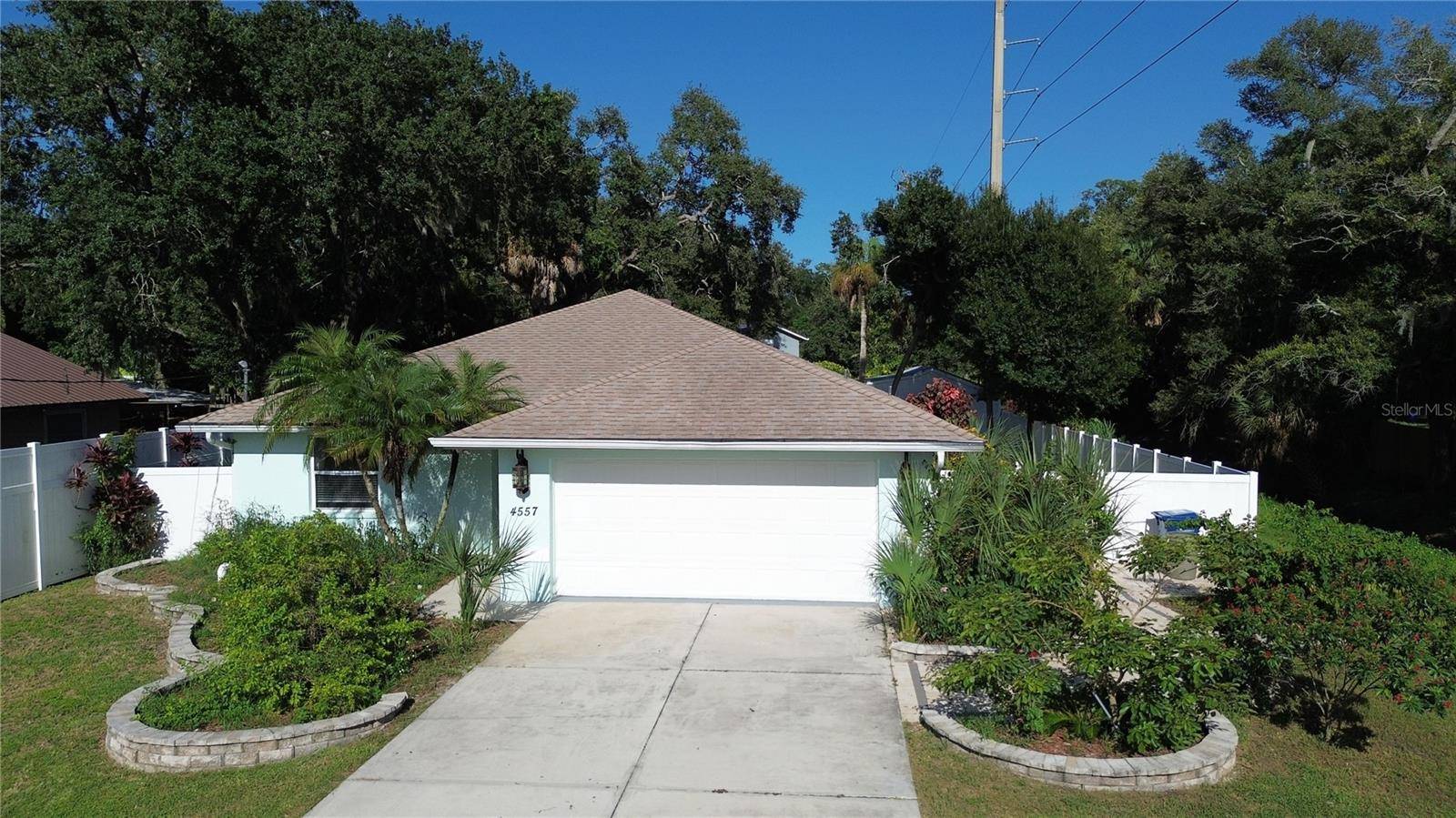 4557 WORCESTER RD, Sarasota, FL 34231