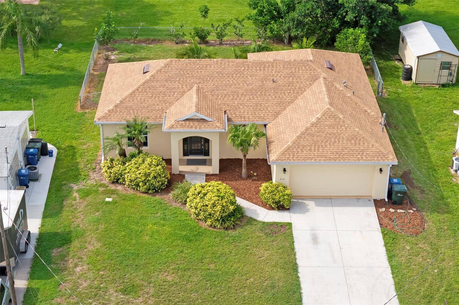 216 HIBISCUS ST, Nokomis, FL 34275