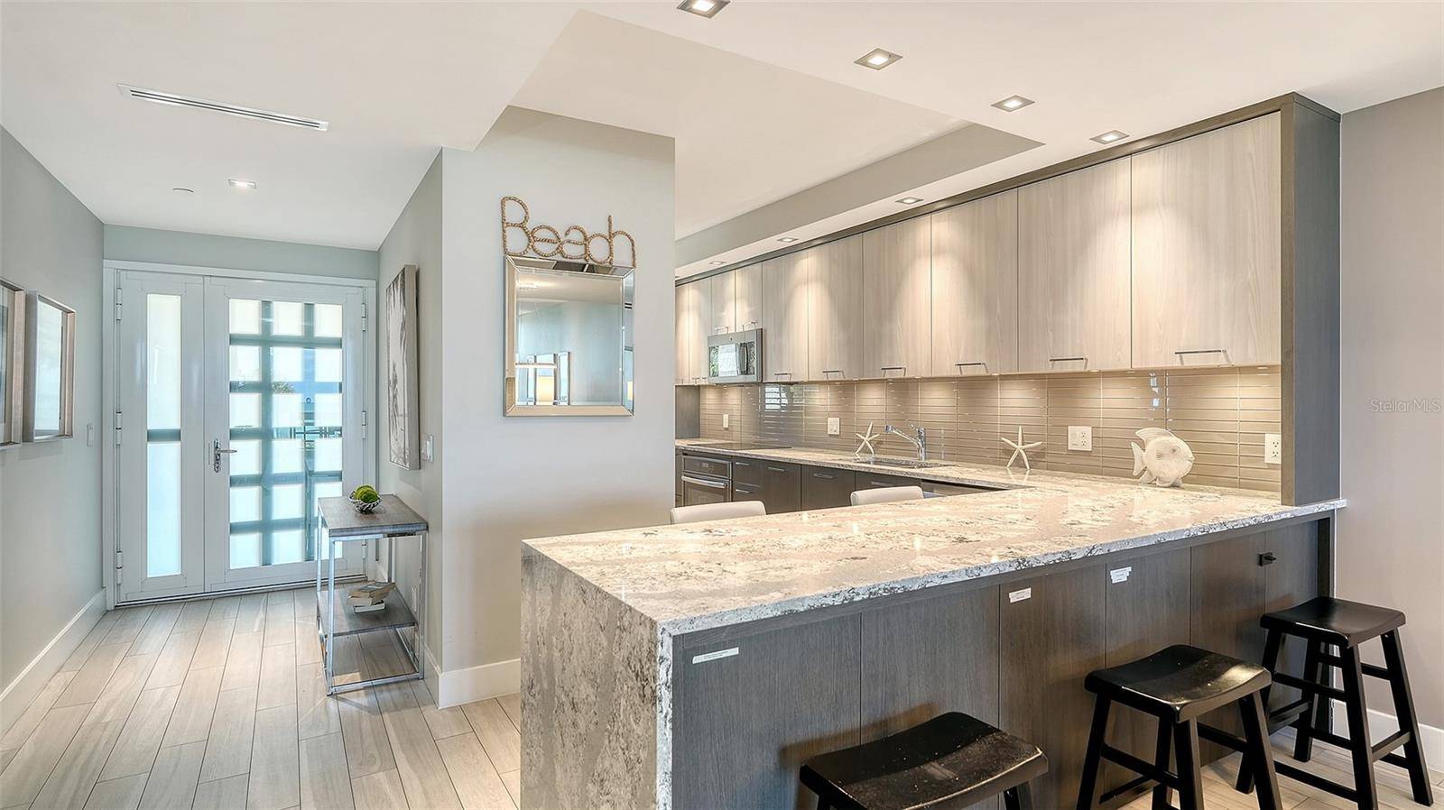 1055 GULF OF MEXICO DR #105, Longboat Key, FL 34228