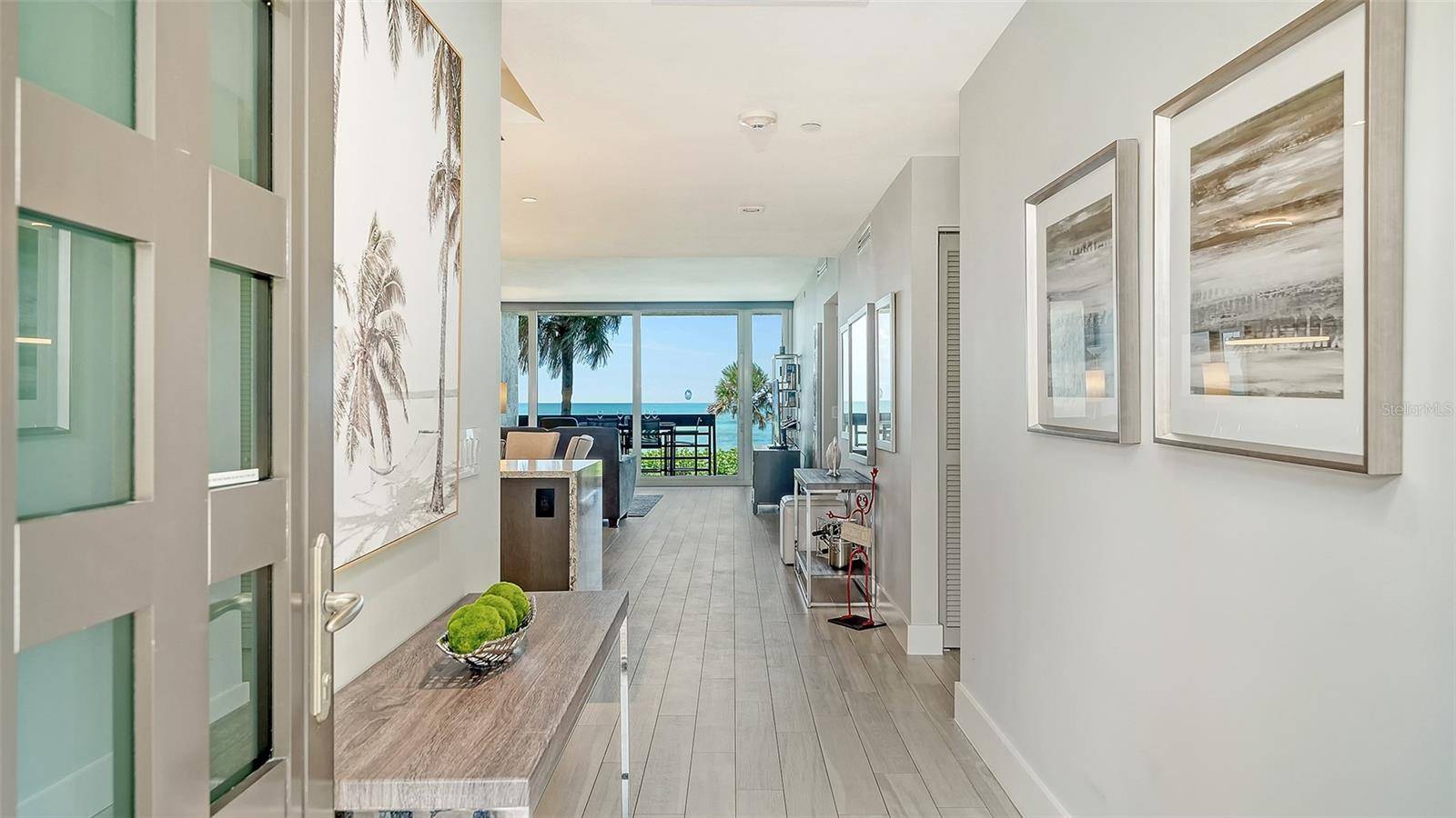 1055 GULF OF MEXICO DR #105, Longboat Key, FL 34228
