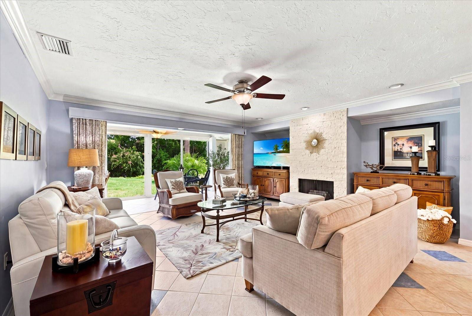 3252 RINGWOOD MEADOW #81, Sarasota, FL 34235