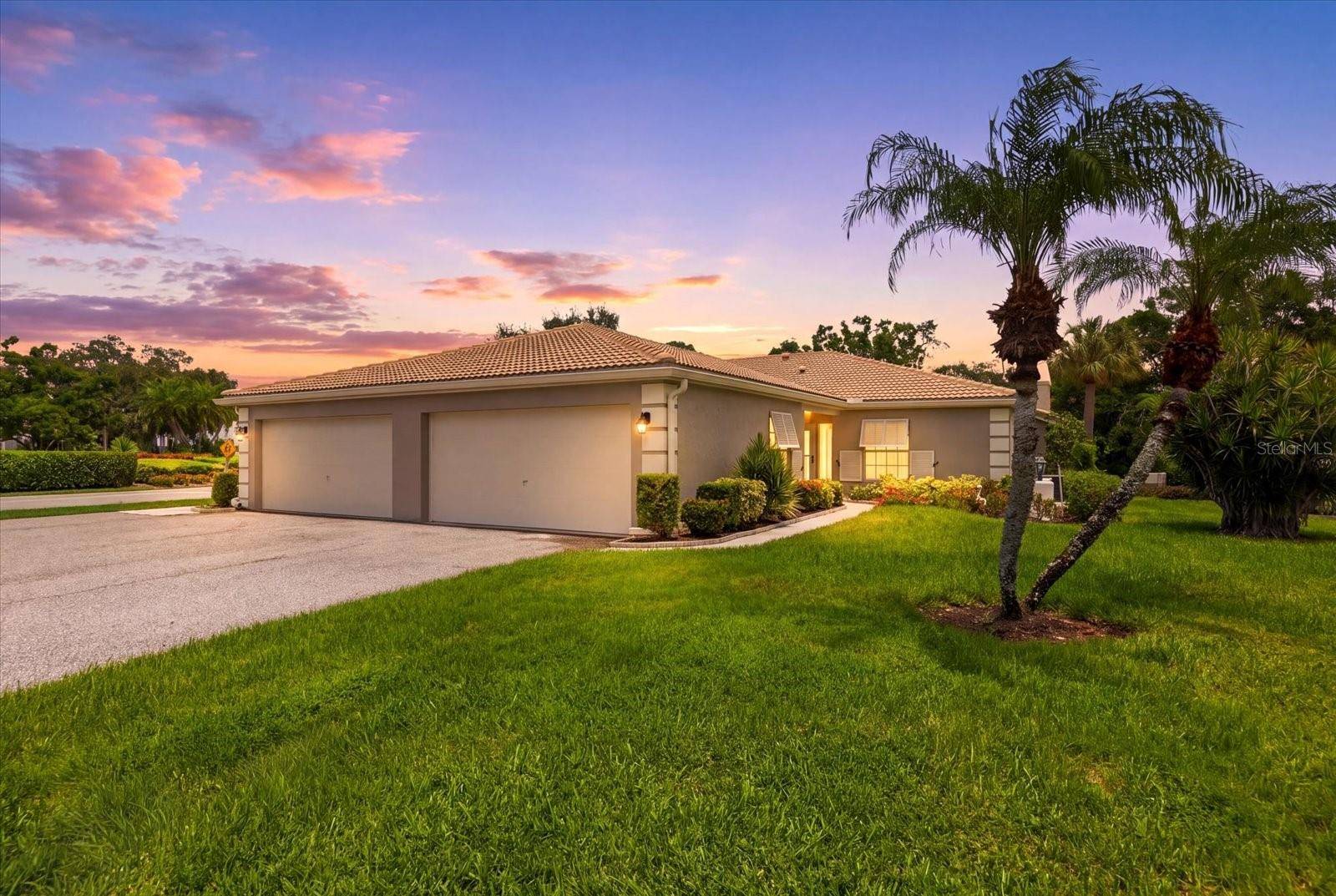 3252 RINGWOOD MEADOW #81, Sarasota, FL 34235