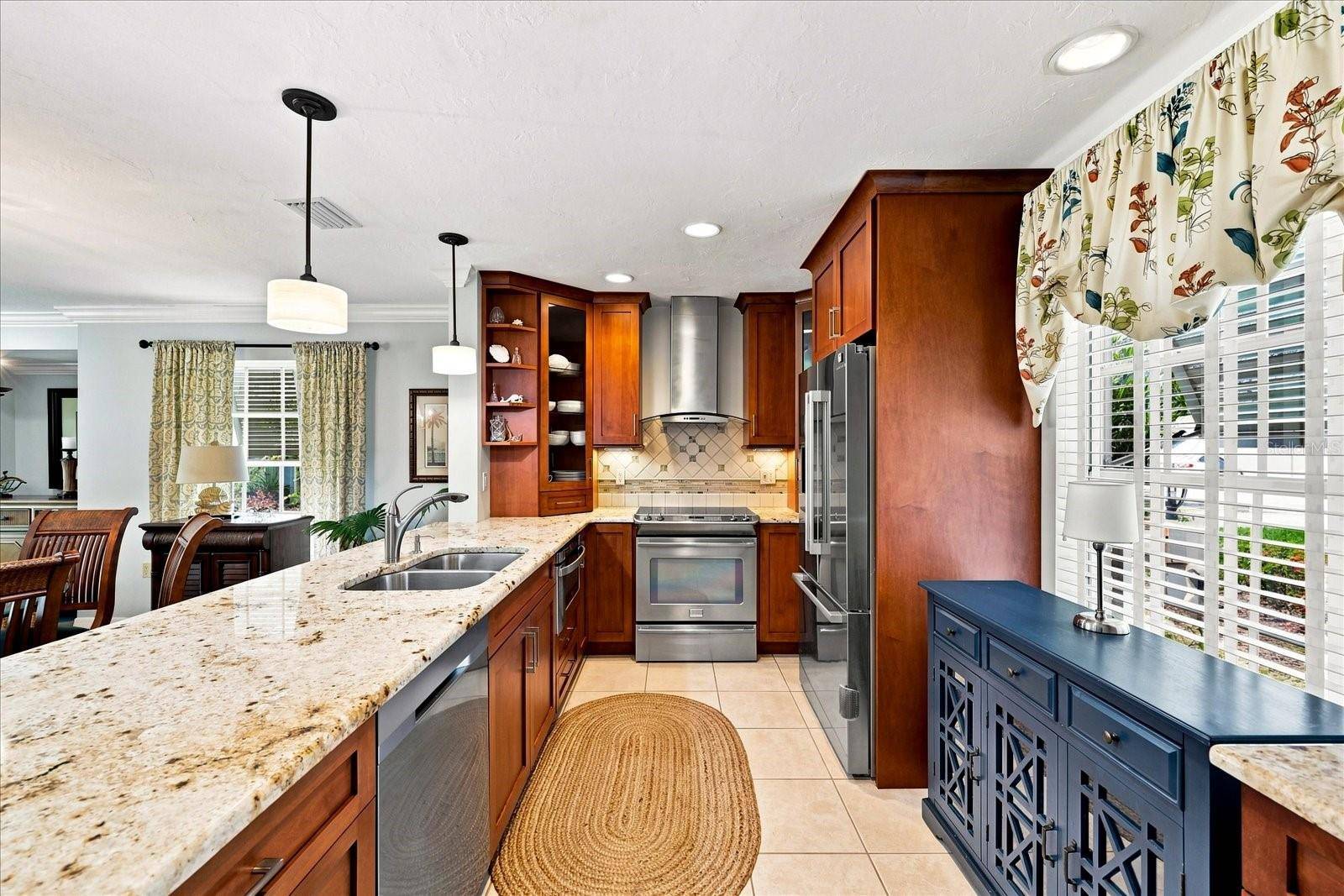 3252 RINGWOOD MEADOW #81, Sarasota, FL 34235