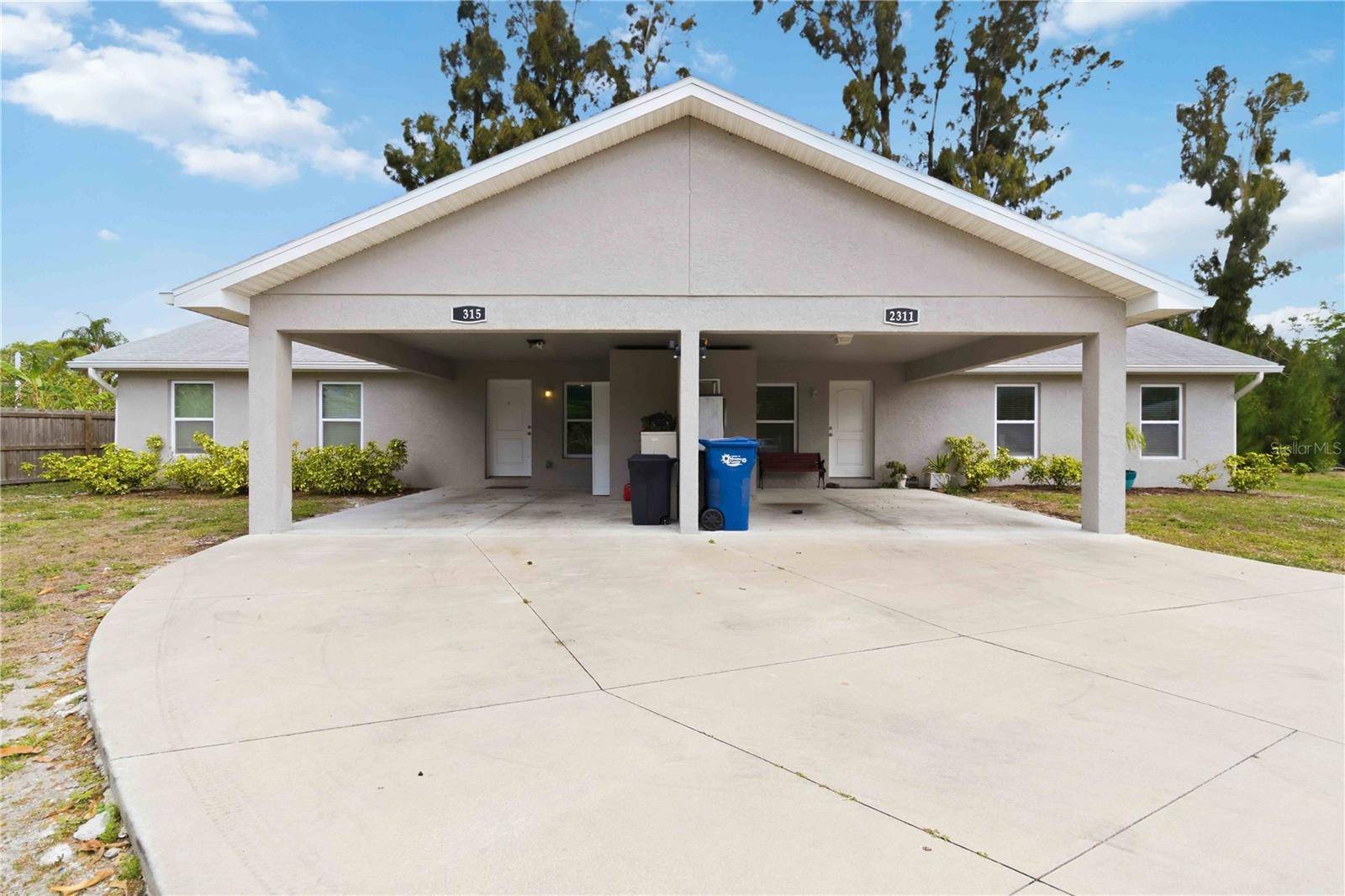 2311 54TH AVENUE DR W, Bradenton, FL 34207