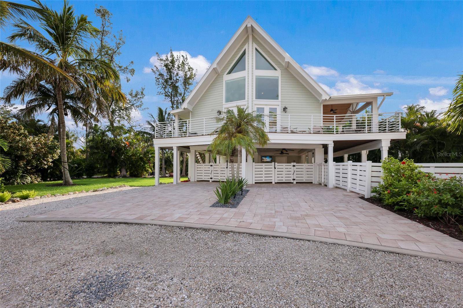 315 HAMMOCK CIR, Anna Maria, FL 34216