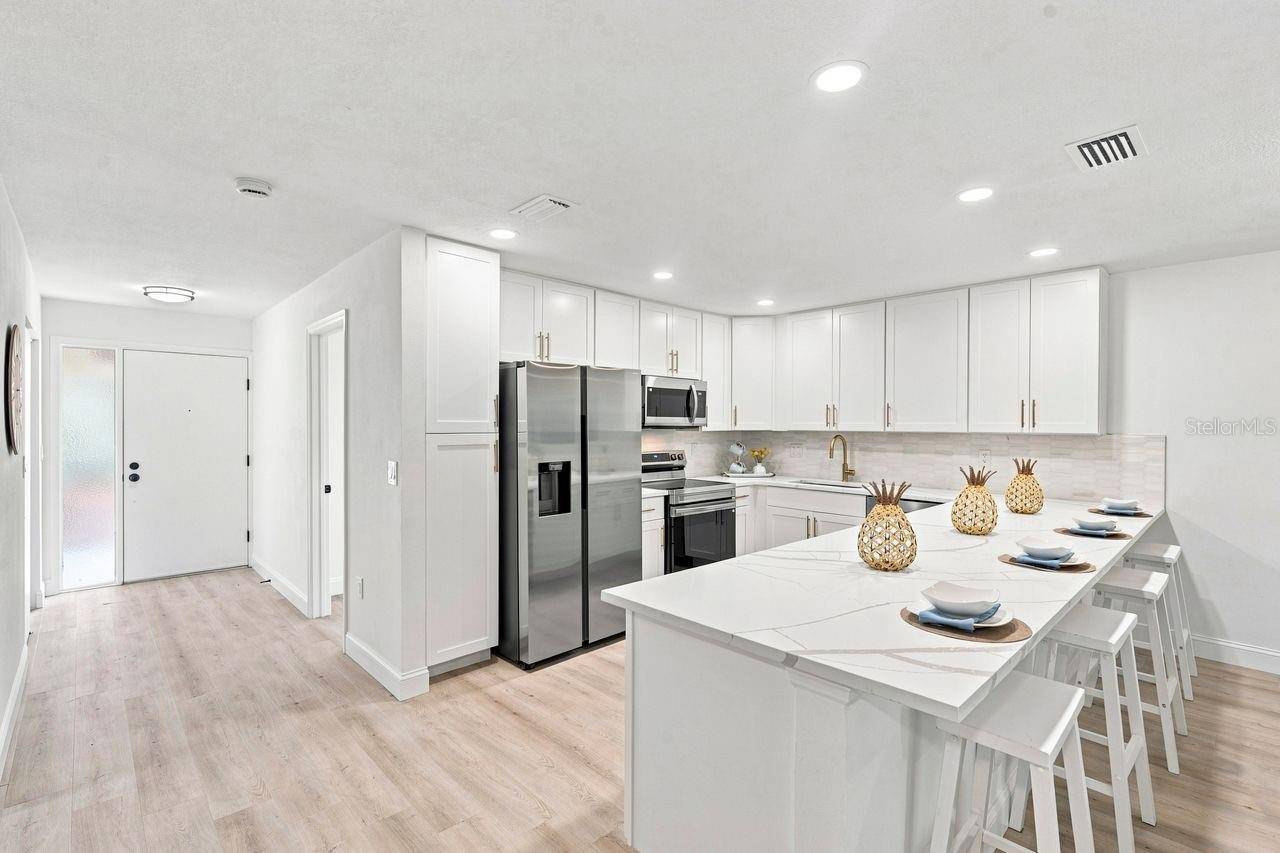 5241 MARSH FIELD LN #18, Sarasota, FL 34235