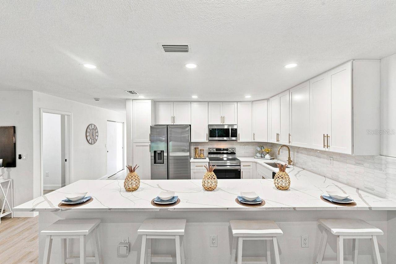 5241 MARSH FIELD LN #18, Sarasota, FL 34235