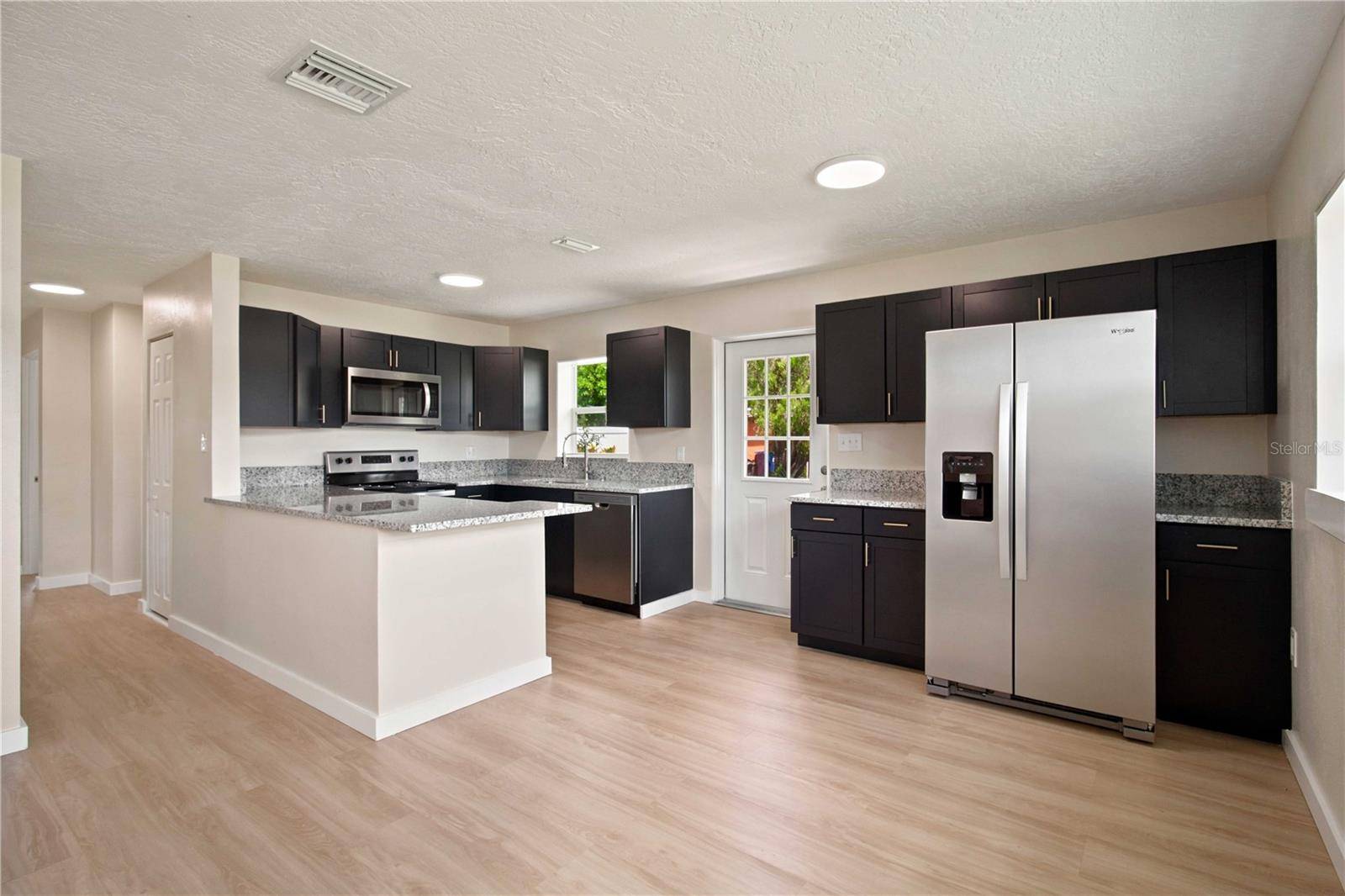 2057 GARDEN Pkwy, Bradenton, FL 34205