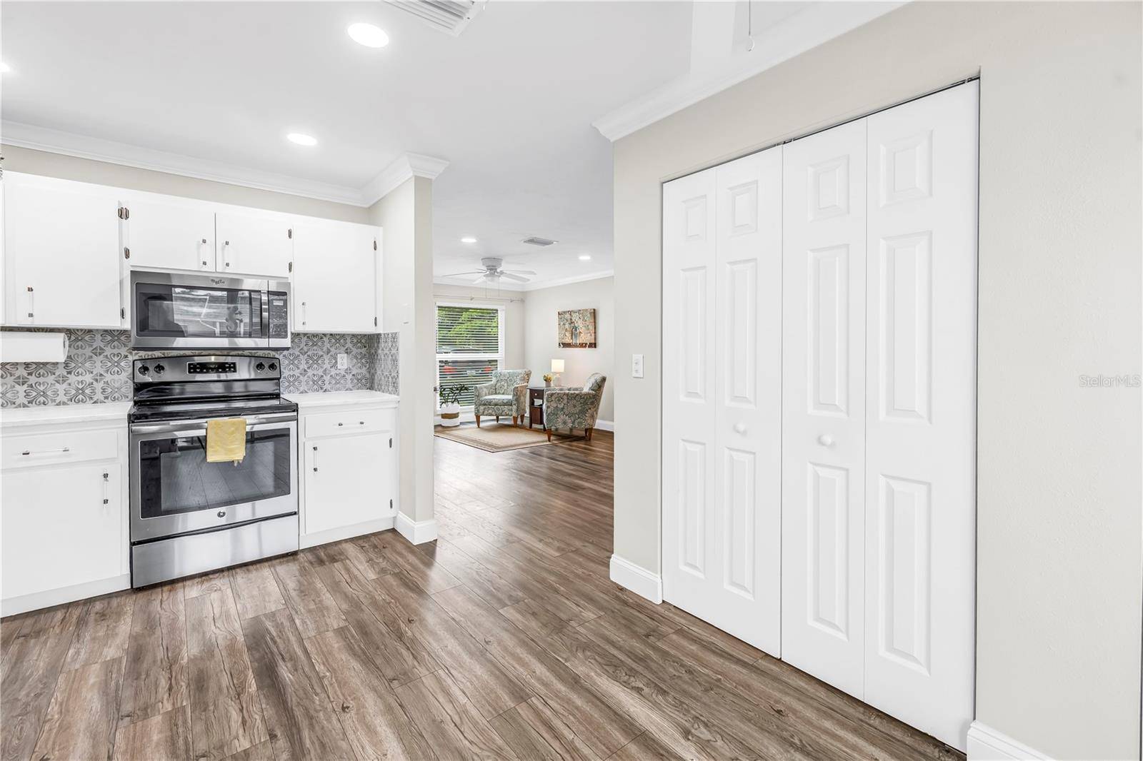 4207 34TH AVENUE DR W, Bradenton, FL 34205