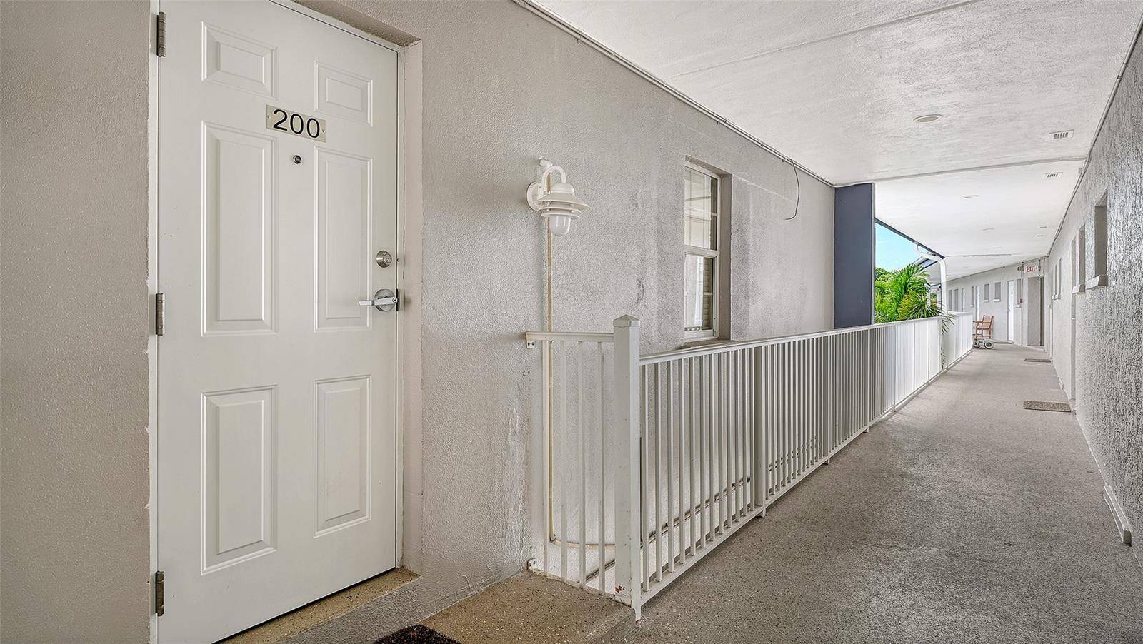 3453 GULF OF MEXICO DR #200, Longboat Key, FL 34228