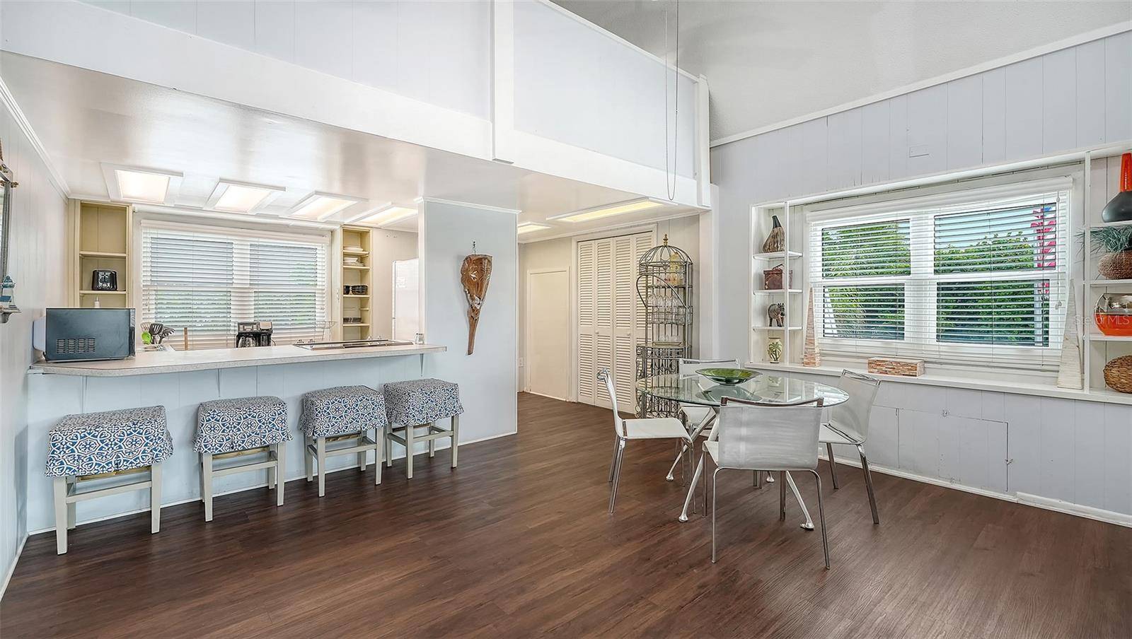 3453 GULF OF MEXICO DR #200, Longboat Key, FL 34228