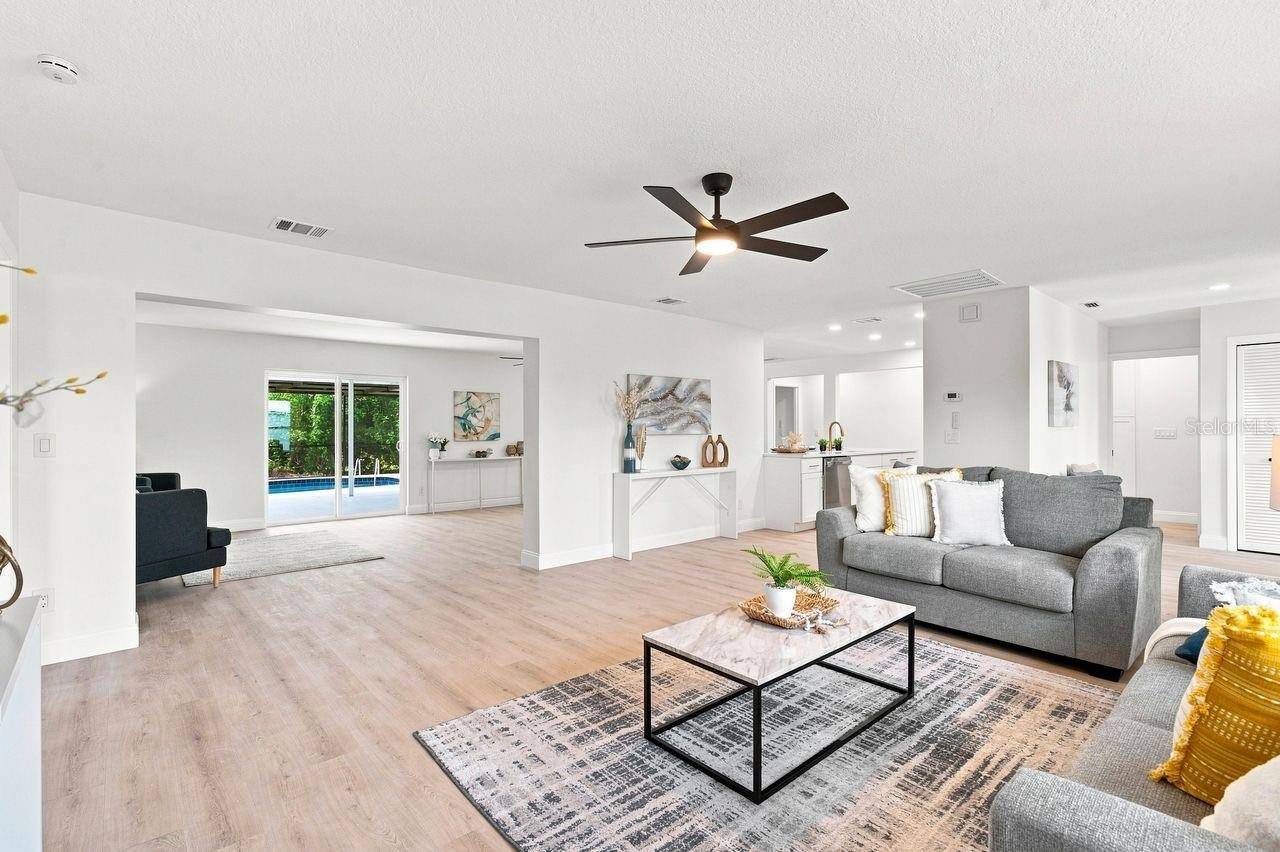 212 GIOTTO DR, Nokomis, FL 34275