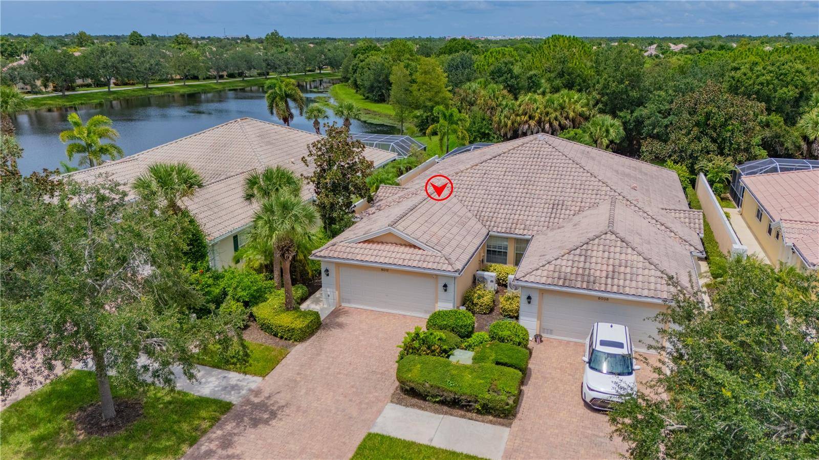 8012 CAMMINARE DR, Sarasota, FL 34238