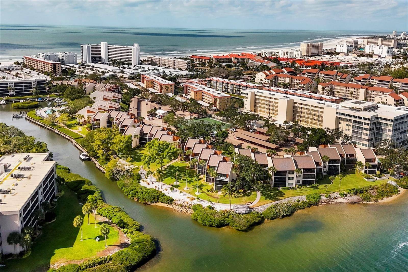 1900 COVE II PL #127, Sarasota, FL 34242