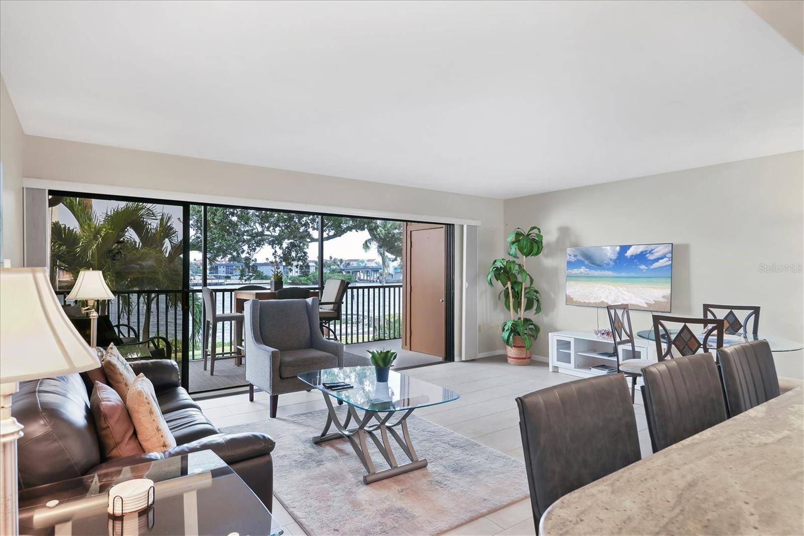 1900 COVE II PL #127, Sarasota, FL 34242