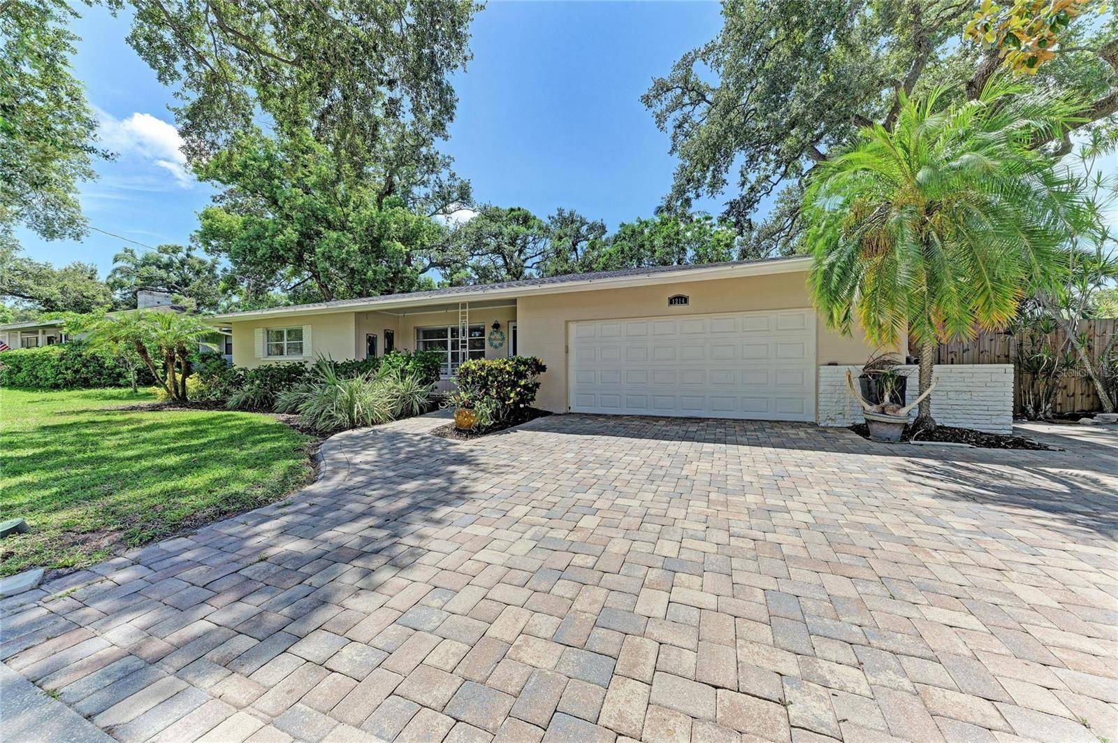 1214 21ST ST W, Bradenton, FL 34205