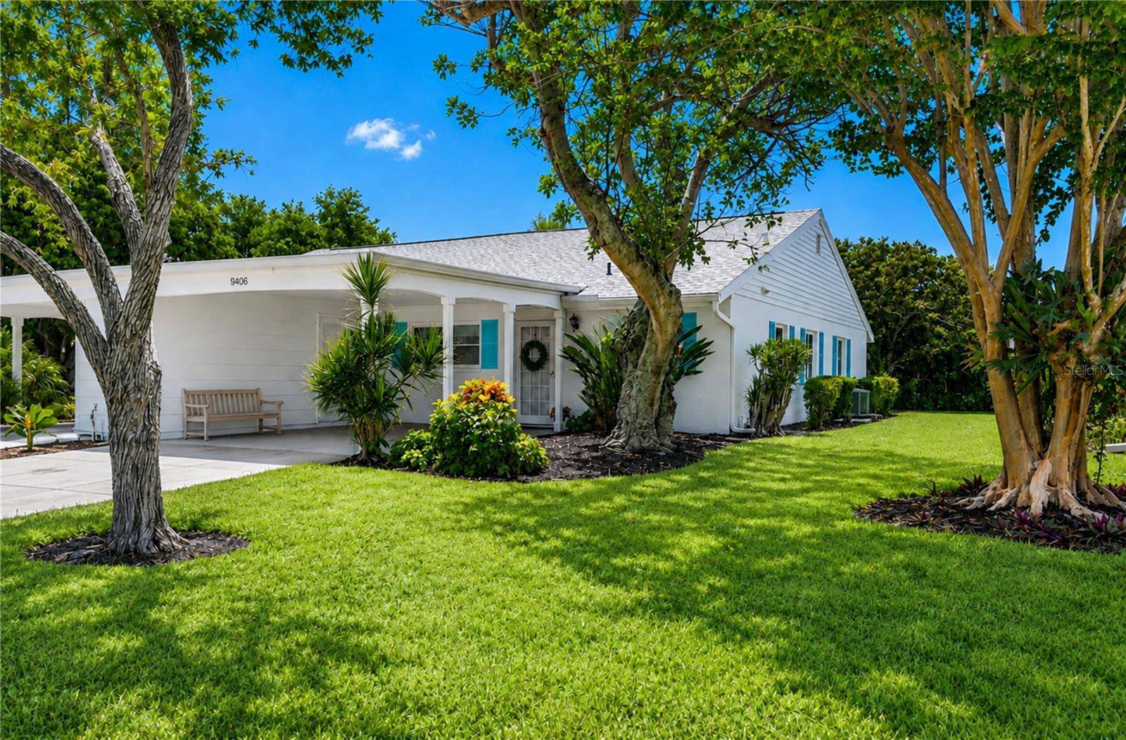 9406 ANDOVER CIR, Bradenton, FL 34210