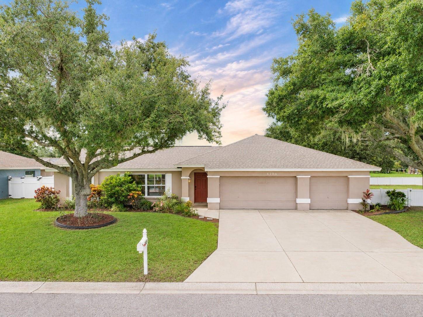 6305 61ST ST E, Palmetto, FL 34221