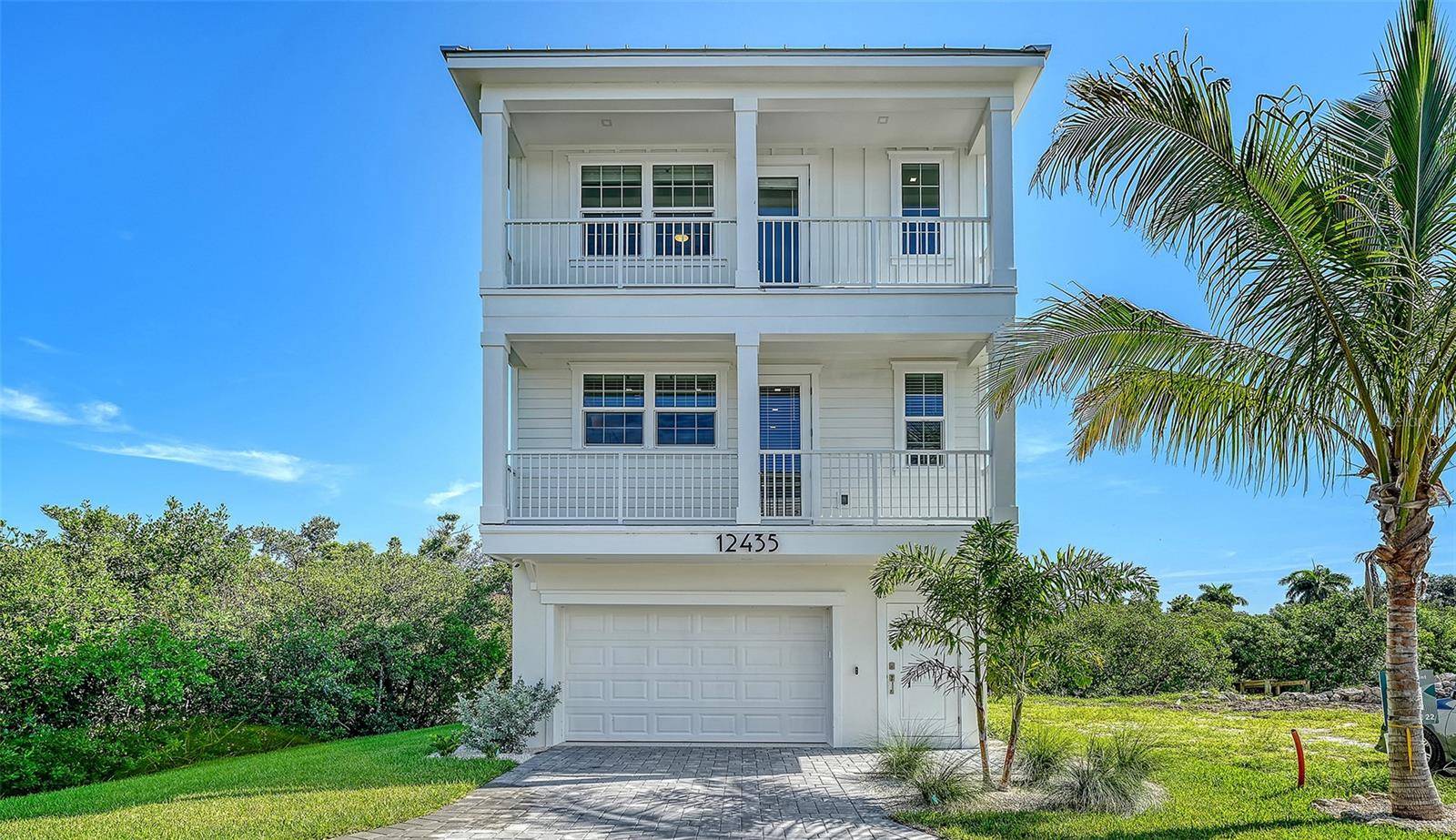 12435 DOCKSIDE TER, Cortez, FL 34215