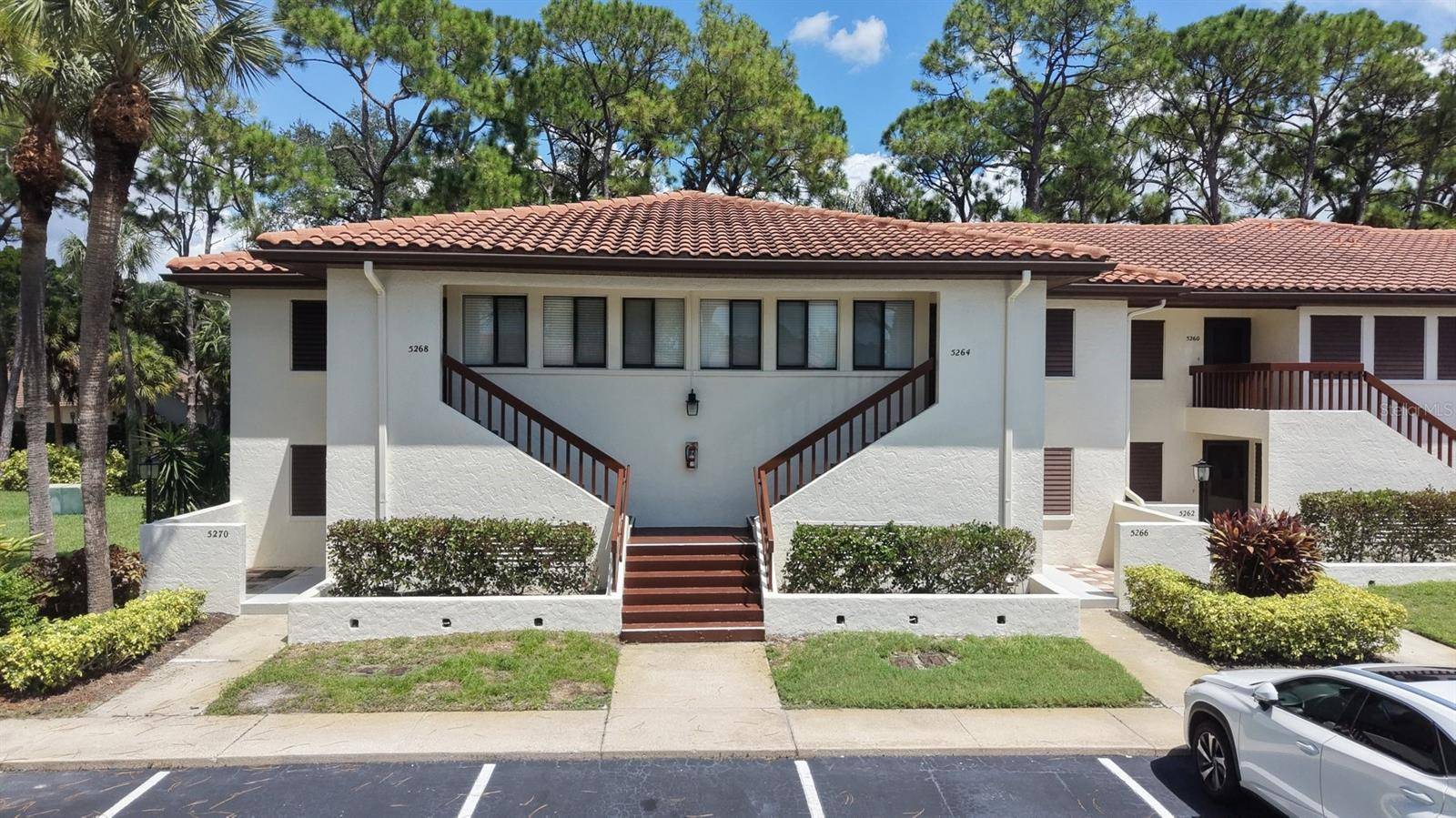 5264 LAKE VILLAGE DR #48, Sarasota, FL 34235