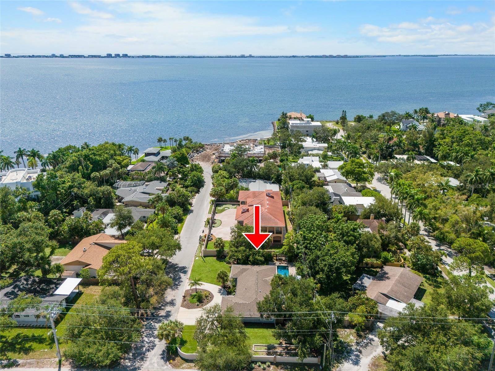 771 INDIAN BEACH CIR, Sarasota, FL 34234