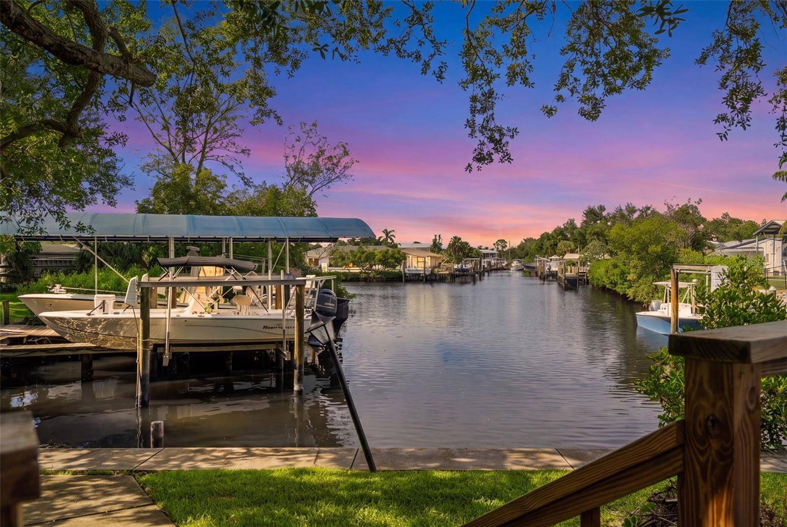 2002 8TH ST W, Palmetto, FL 34221