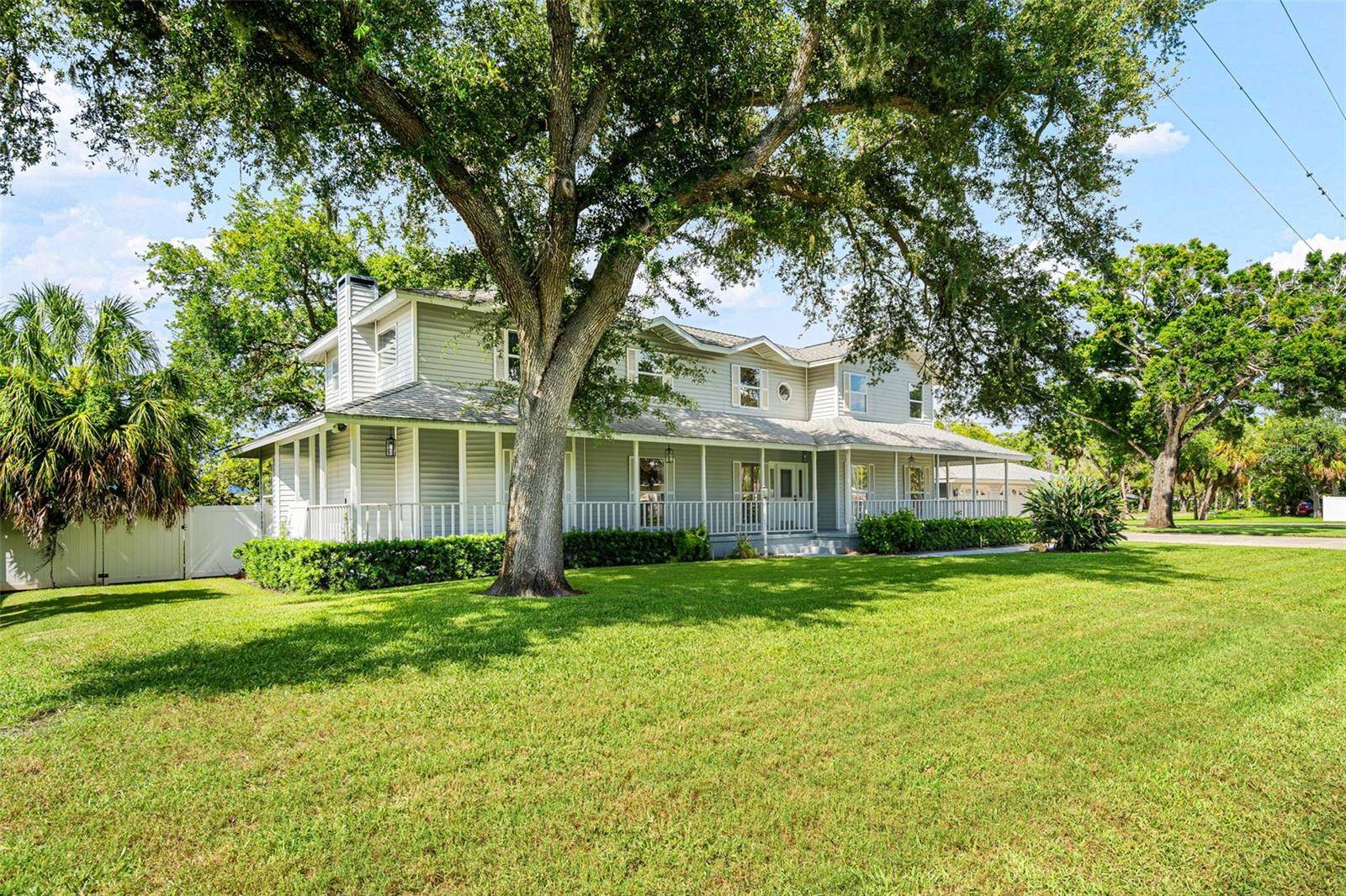 2002 8TH ST W, Palmetto, FL 34221