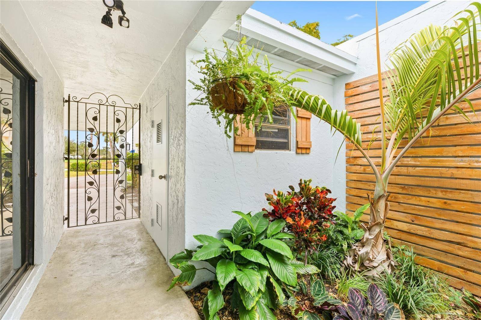 6147 43RD ST W #3, Bradenton, FL 34210