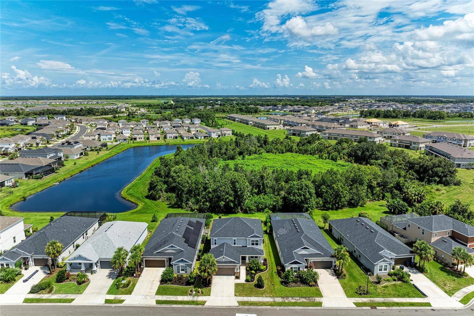 6332 LAURELCREST GLN, Palmetto, FL 34221