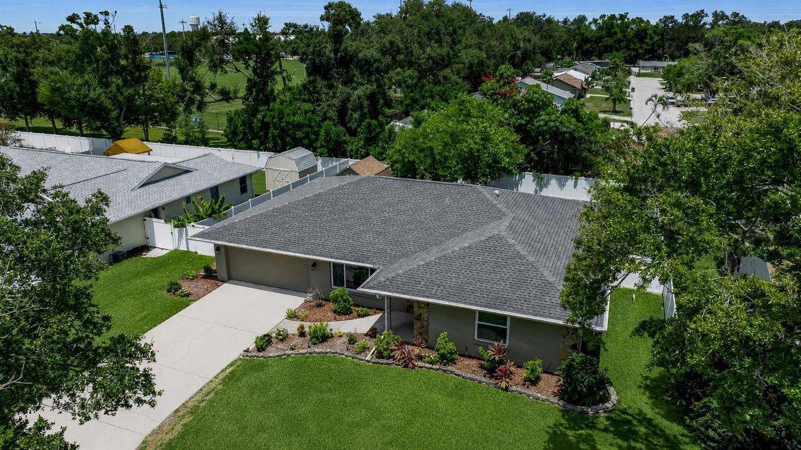 5210 36TH AVENUE CIR W, Bradenton, FL 34209