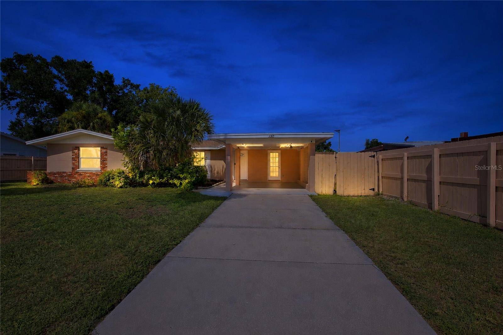 1509 BANYAN DR, Venice, FL 34293