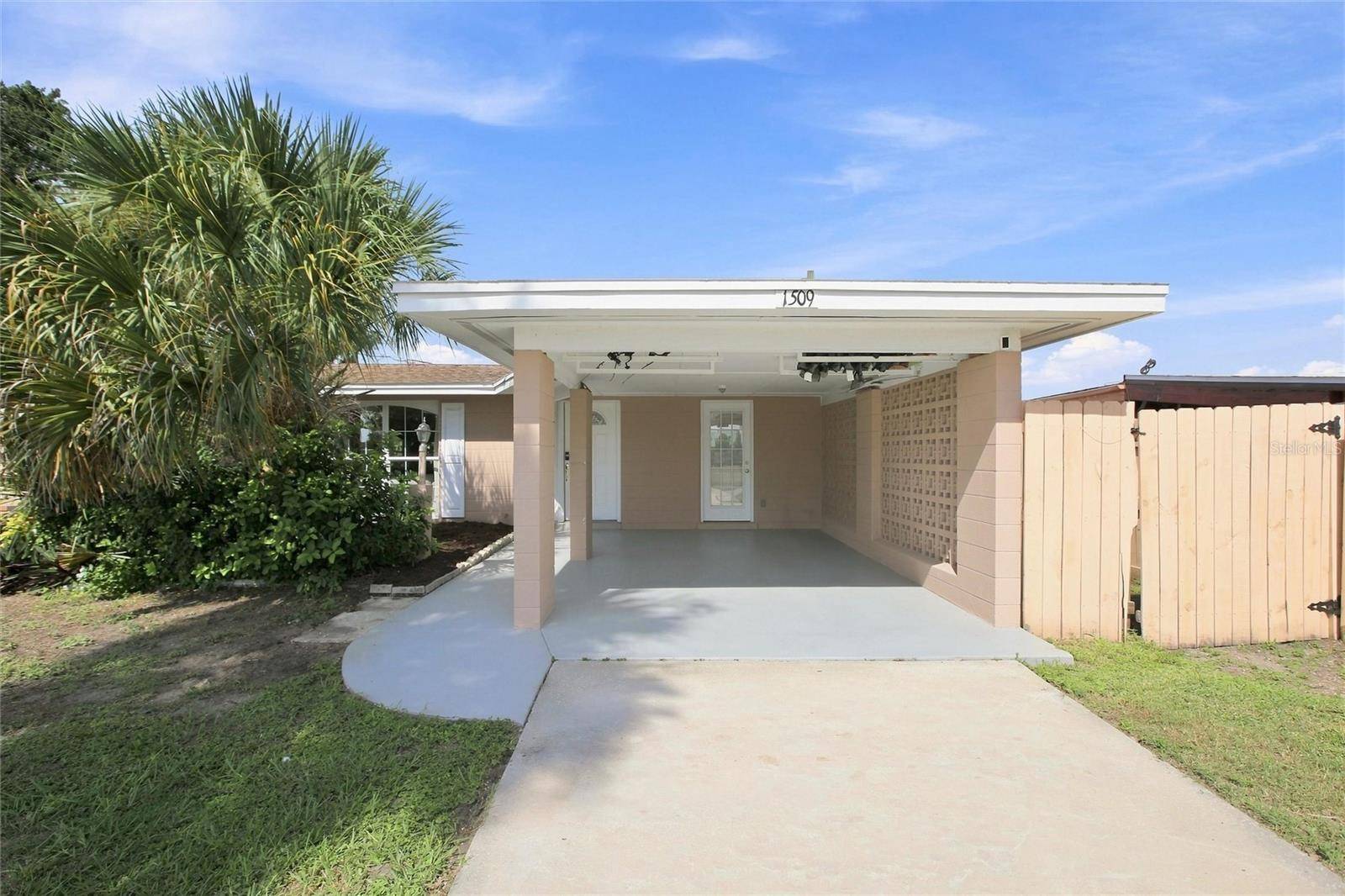 1509 BANYAN DR, Venice, FL 34293