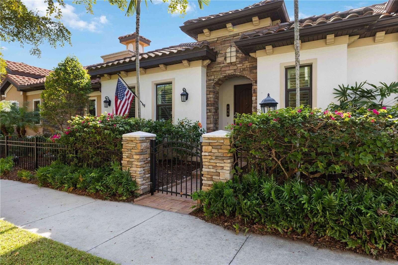 146 E TAMPA AVE, Venice, FL 34285