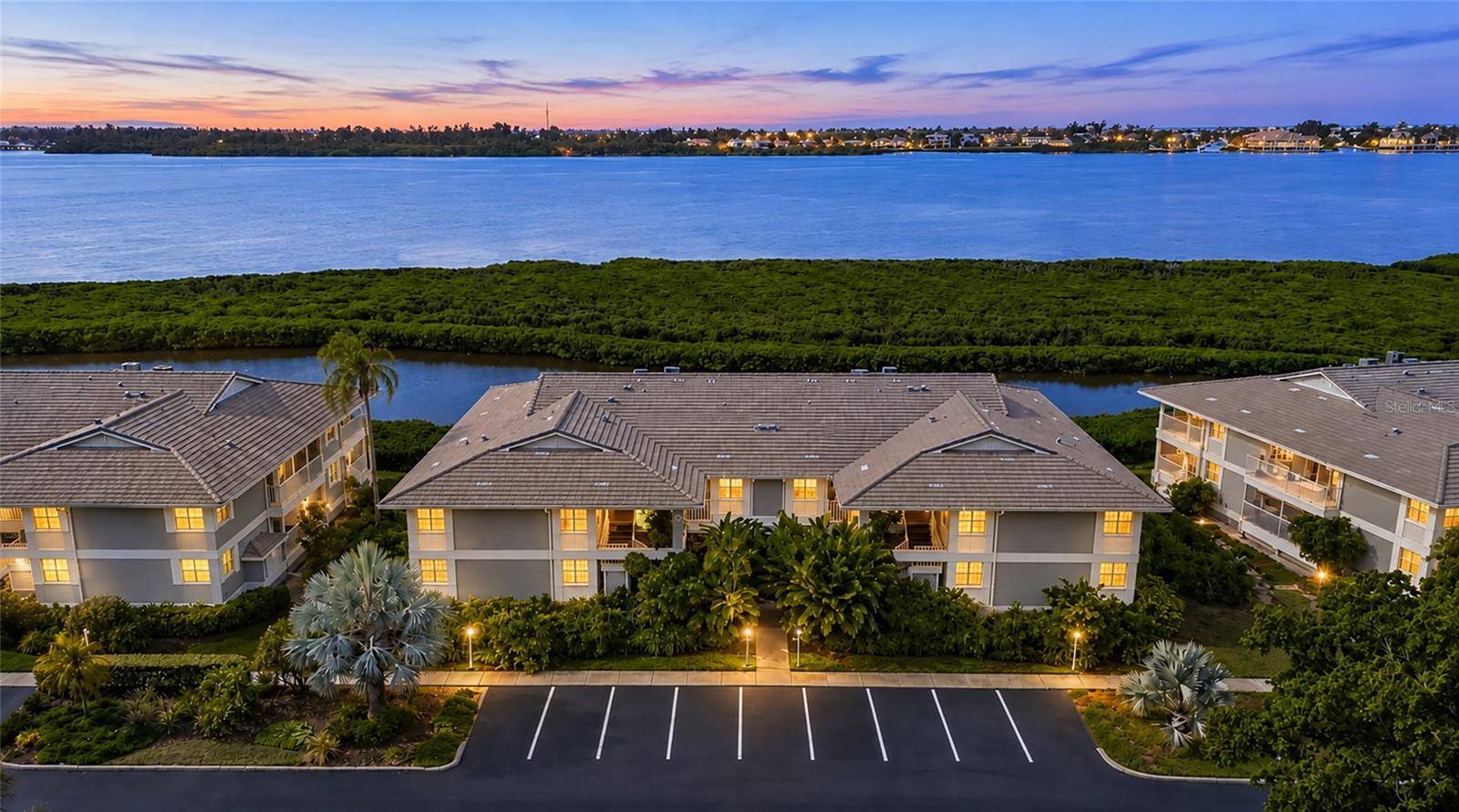 1249 EDGEWATER CIR #73, Bradenton, FL 34209