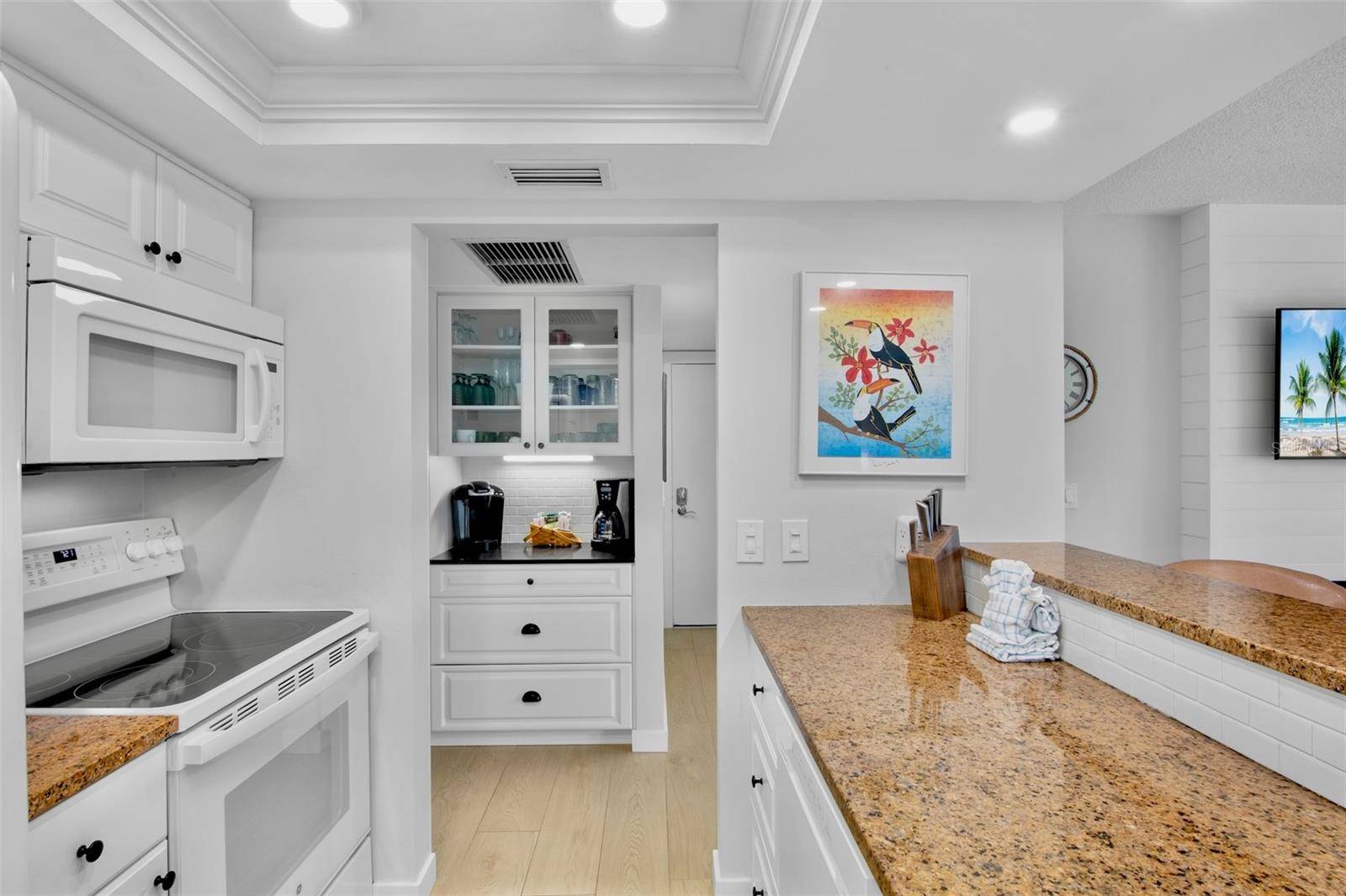 1600 COVE II PL #412, Sarasota, FL 34242