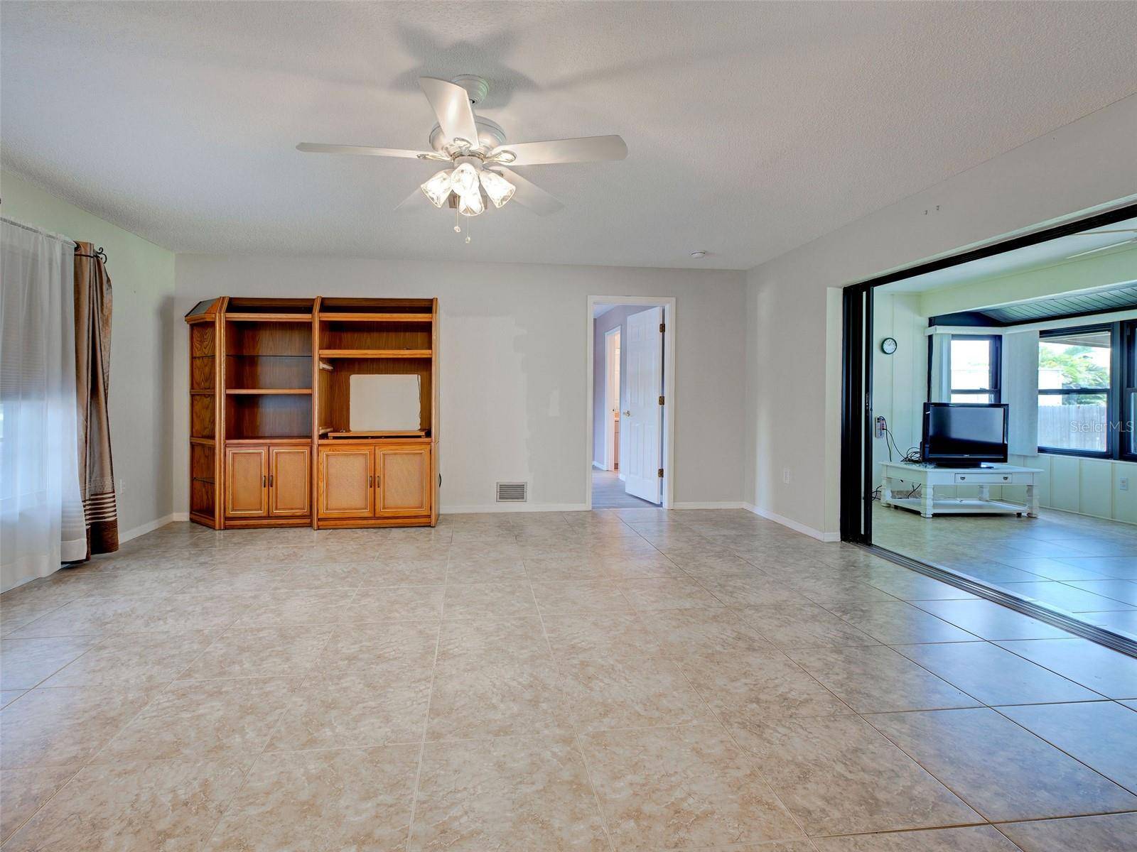 11081 MAGDALENA AVE, Englewood, FL 34224