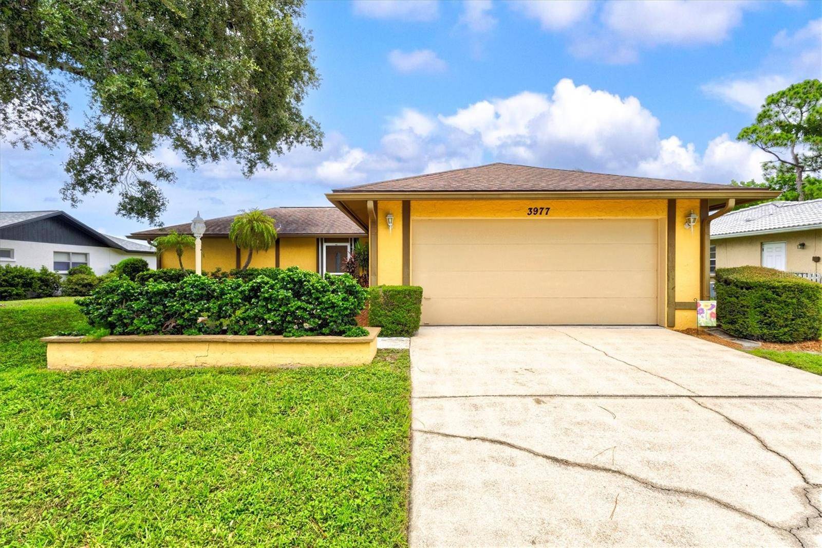 3977 LEMONWOOD DR, Sarasota, FL 34232
