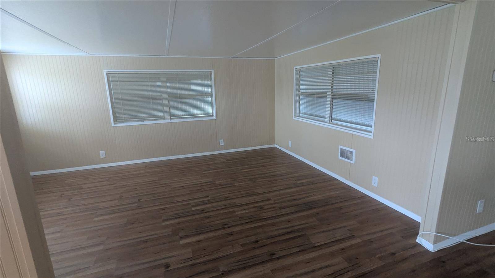 39518 STERLING DR, Zephyrhills, FL 33542
