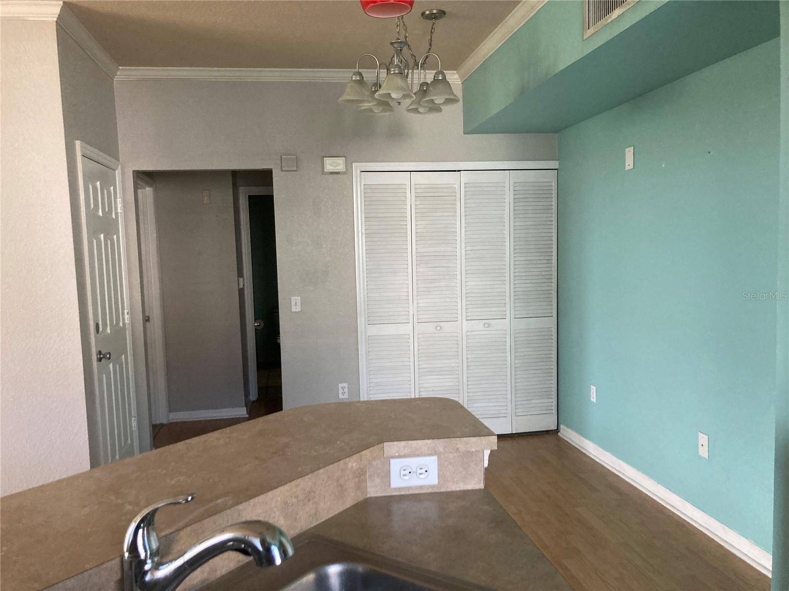 5541 ROSEHILL RD #101, Sarasota, FL 34233